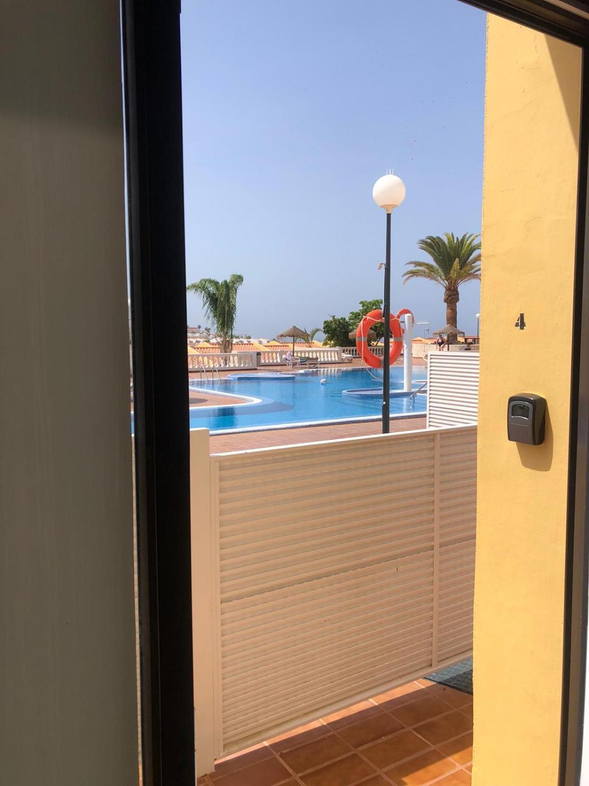 Las Brisas Holiday Costa Adeje  Exteriör bild